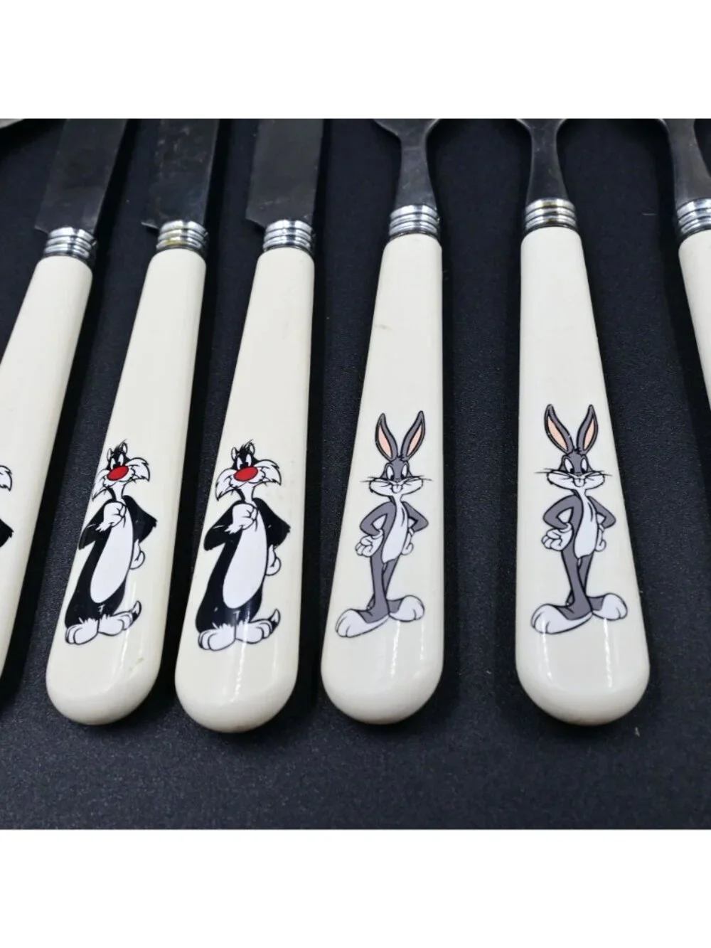 Looney Tunes Tweety Bird, Bugs Bunny, Sylvester Flatware Silverware Vintage